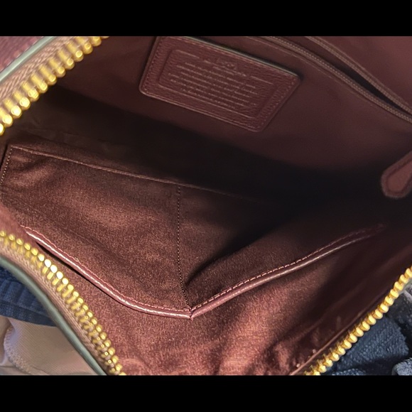 Coach bag Excellent condition Color: Burgundy - Picture 5 of 15